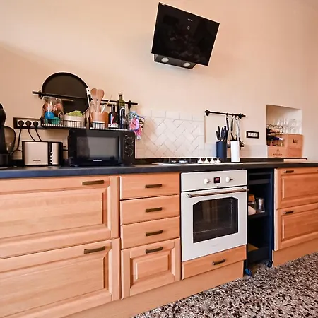 '2r' Center Holidays And Workstays Fiume
