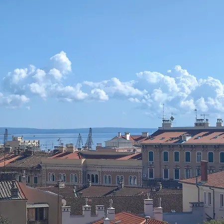 '2r' Center Holidays And Workstays Rijeka