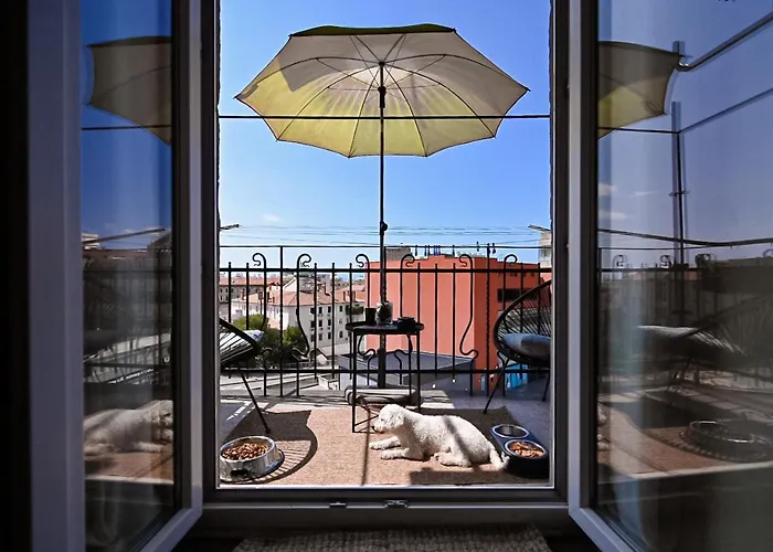'2r' Center Holidays And Workstays Apartmán *
